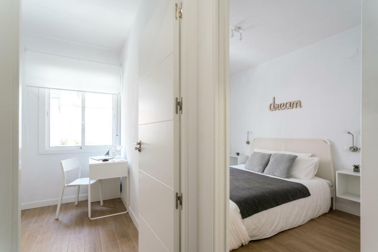 Triana 3 Bedrooms & 2 Bath Parking Included Севиля Екстериор снимка