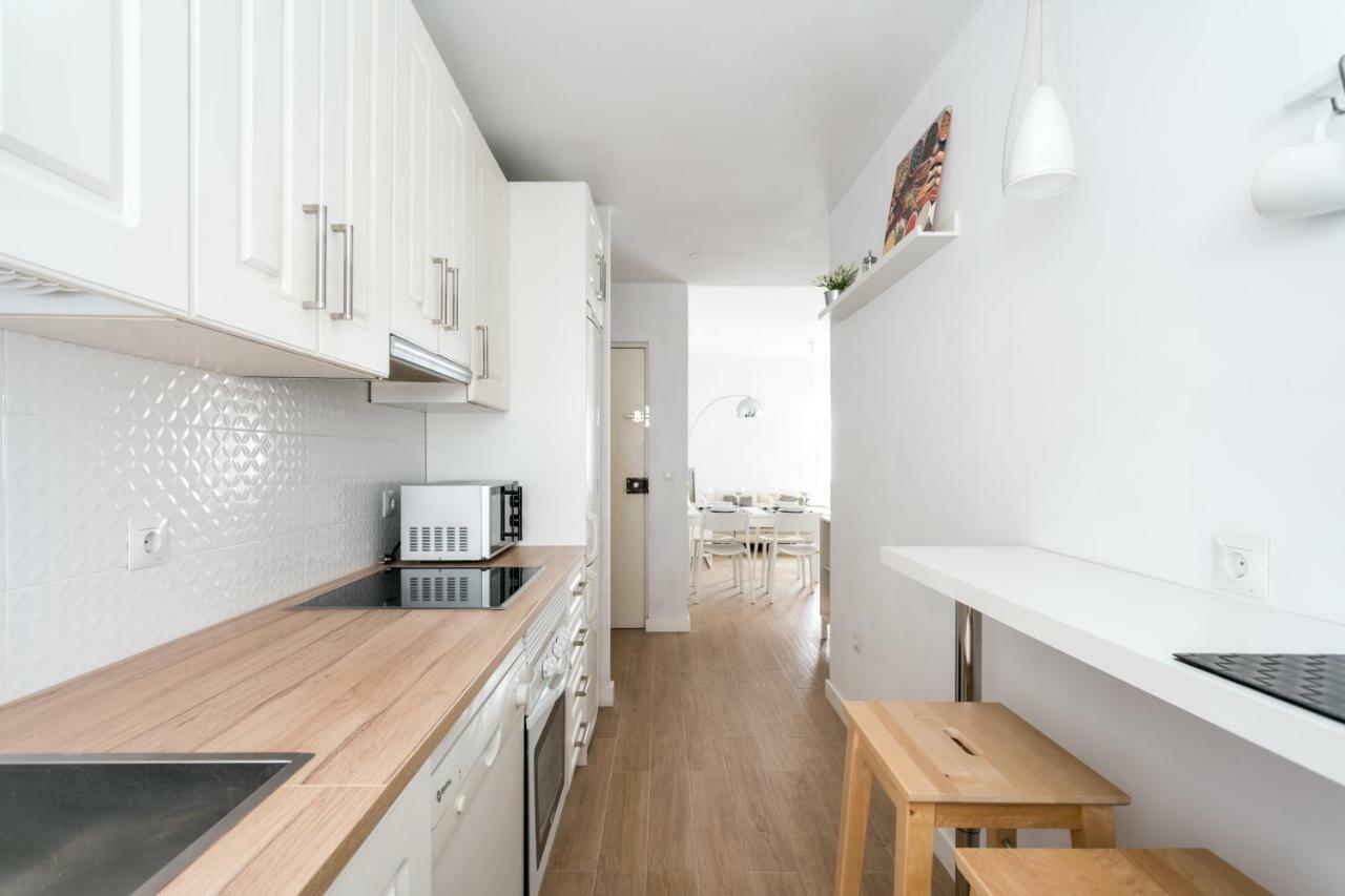 Triana 3 Bedrooms & 2 Bath Parking Included Севиля Екстериор снимка