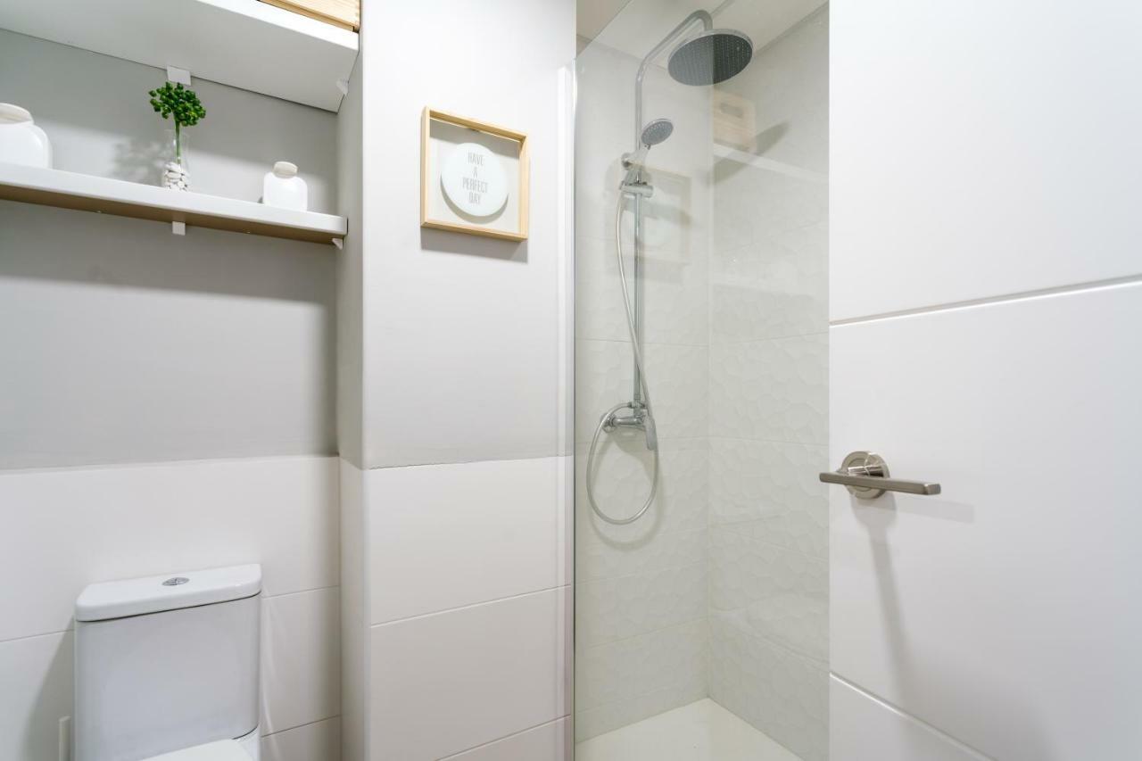 Triana 3 Bedrooms & 2 Bath Parking Included Севиля Екстериор снимка