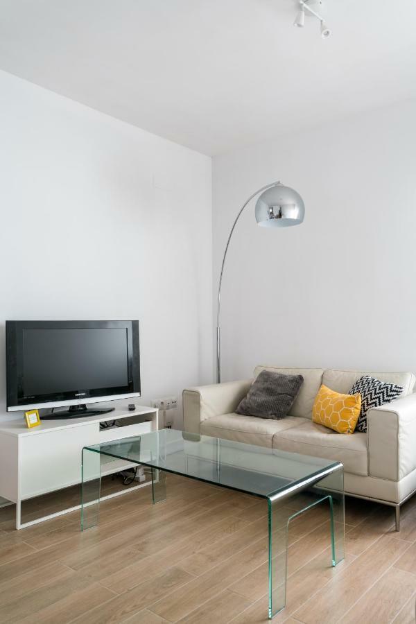 Triana 3 Bedrooms & 2 Bath Parking Included Севиля Екстериор снимка