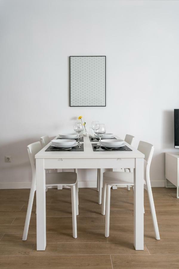 Triana 3 Bedrooms & 2 Bath Parking Included Севиля Екстериор снимка