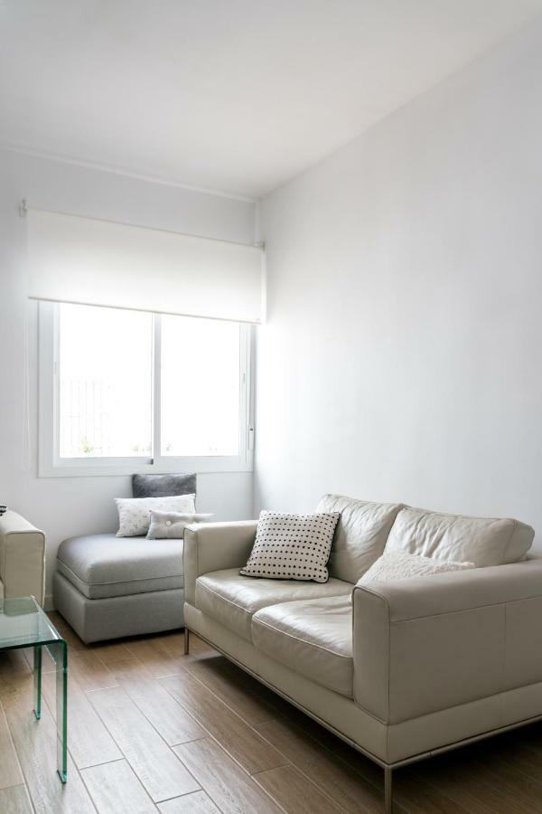 Triana 3 Bedrooms & 2 Bath Parking Included Севиля Екстериор снимка