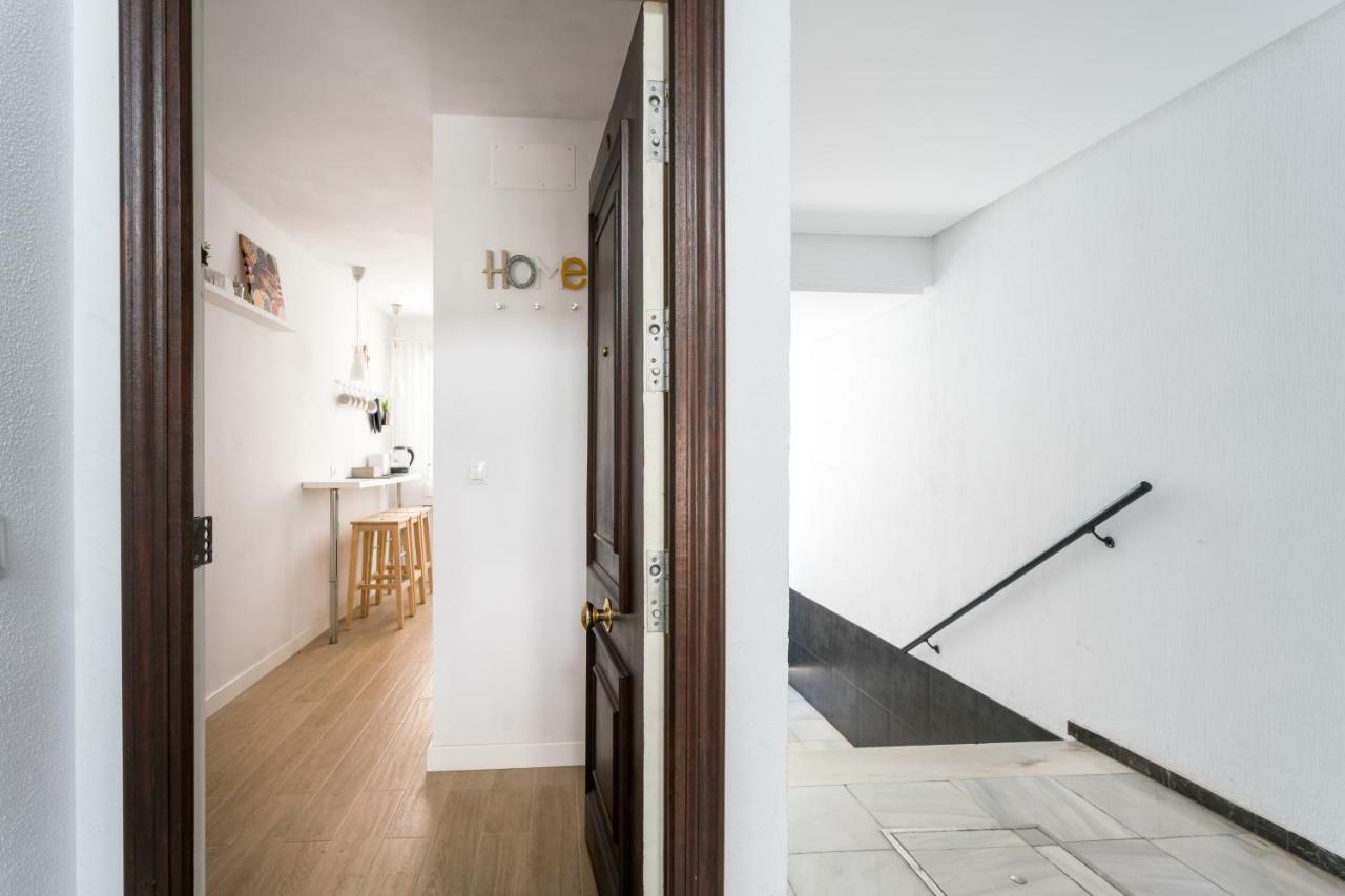 Triana 3 Bedrooms & 2 Bath Parking Included Севиля Екстериор снимка